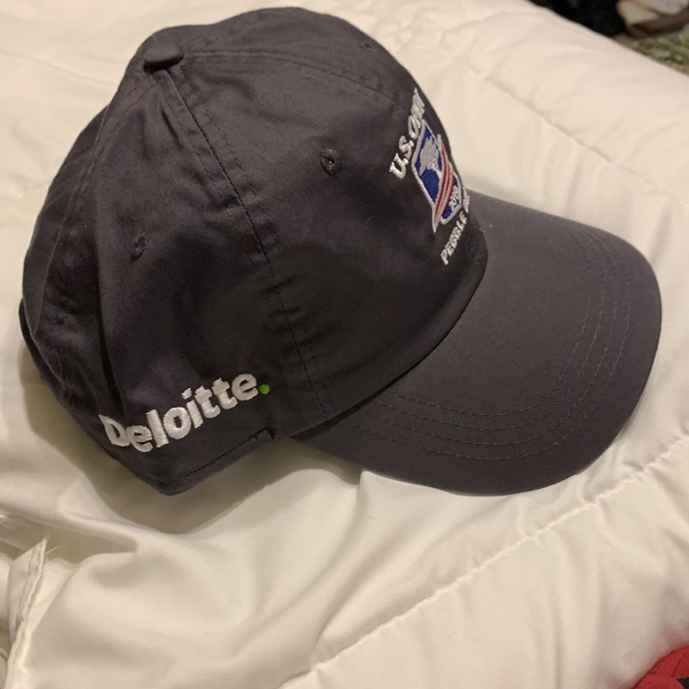 Golf hat - Picture 3 of 3
